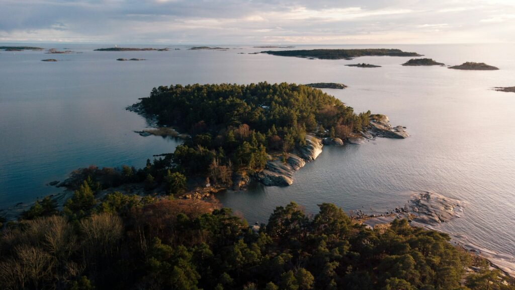 Aerial photo of a peninsula on the Finnish coast. Photo by